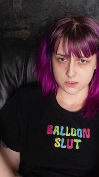 Orgasme Alice Bean: awek pelik Wank