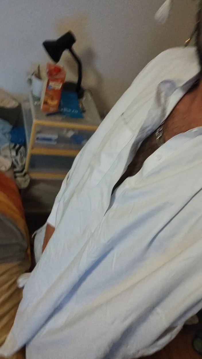 SmokedAlloy2: En la marca, dj-bro cachondo vestido como un afgano pervertido