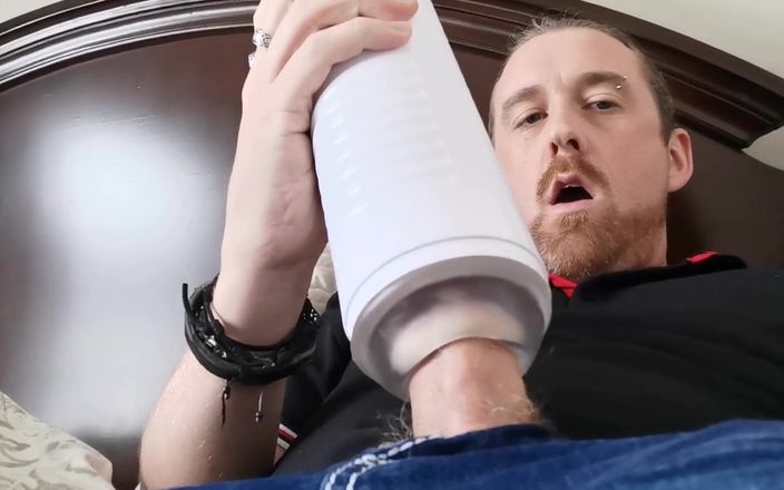 Dirty Talking Guy: Nechám mého fanouška ovládat moji hračku