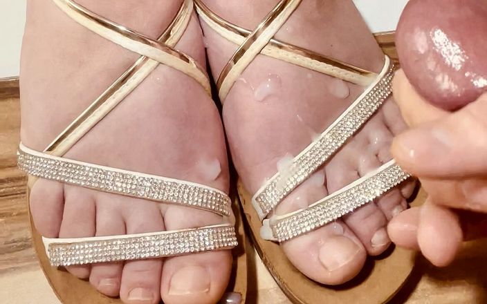 Zsaklin&#039;s Hand and Footjobs: Amadora sandália com os pés