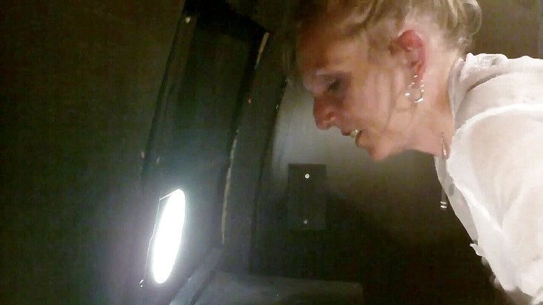 Movies by Louise: Gloryhole dodávka 1 - tu a tam