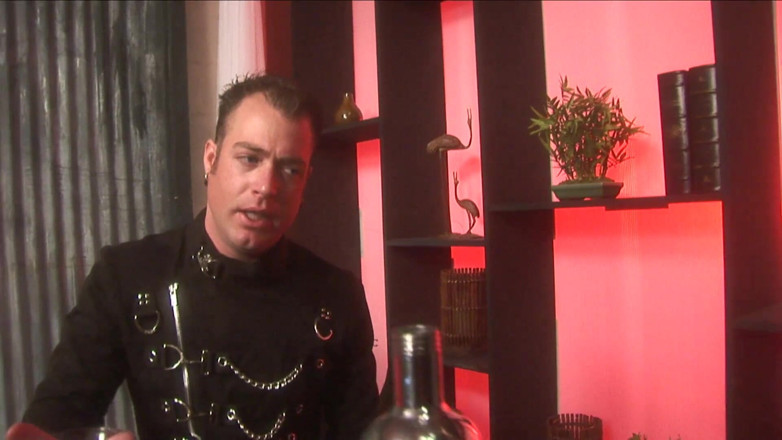 Old PIGS XXX: Slut screwed by a mature business man in a night...