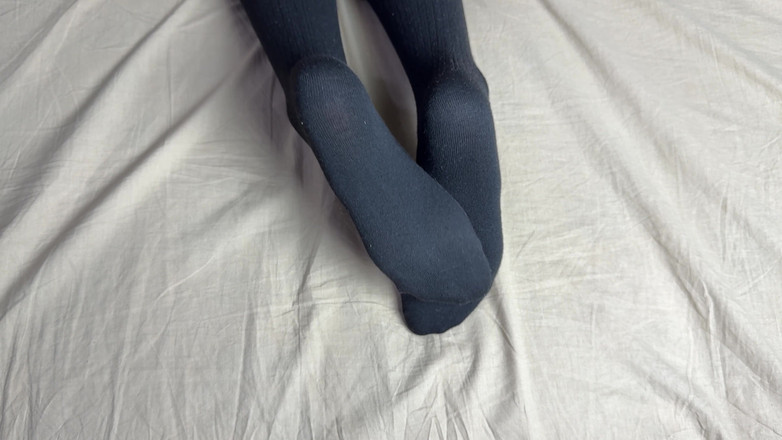 Gloria Gimson: Dívka sama s gumou