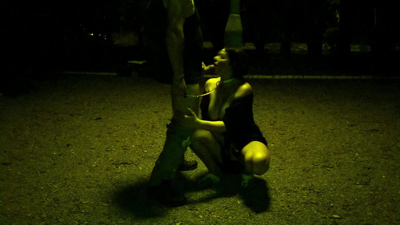 Toilet Mommy: Beni sokakta em...