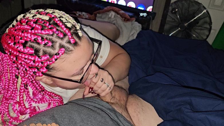 Funhousewife69: Muie uimitoare cu ochi frumoși uitându-se în sus