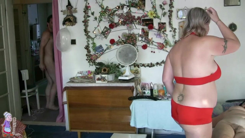 Old Nanny: Velha avó fodendo com outro casal