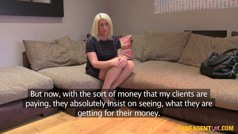 Fake Agent UK: Agente falso Regno Unito - krystal niles tatuata si fa un...