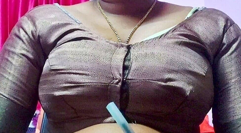 Desi Mohini: Indyjska mama uprawia romantyczny seks z pasierbem