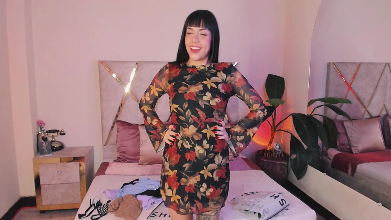 CoralTrip: Cubaan Pakaian Ketat Baru