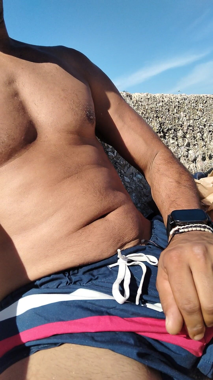 Boy top Amador: 非常在海滩上