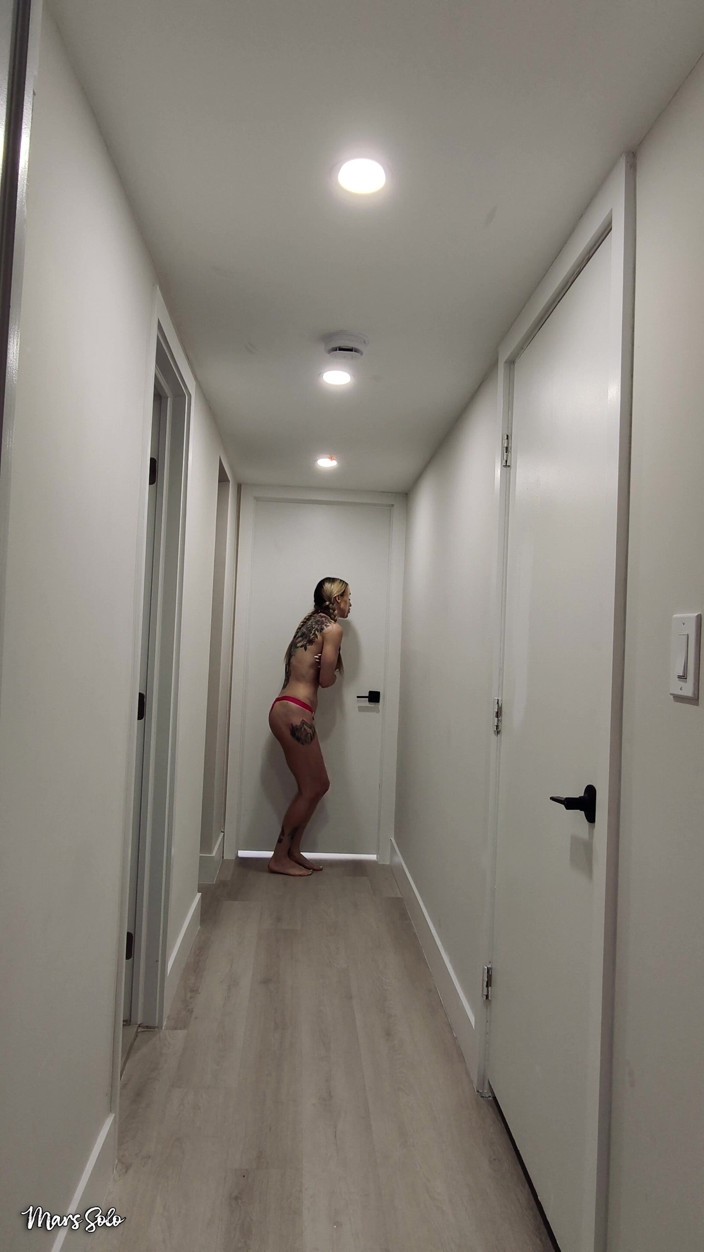 Mars Solo: Embarrassed, Naked, and Locked Out of My Room! Mars Solo...