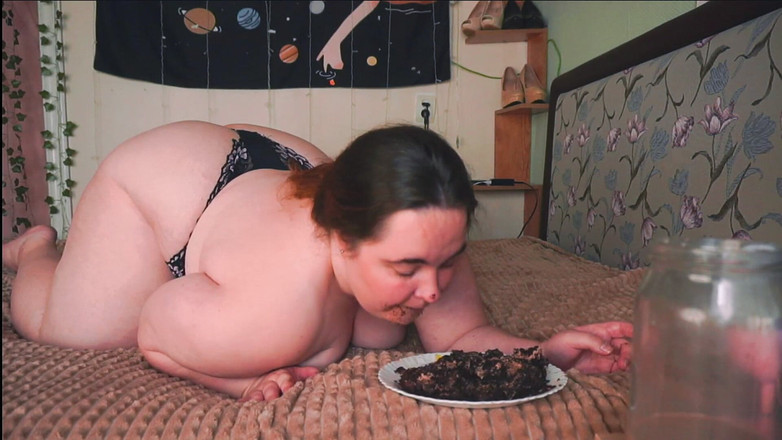 AssGives: Lízání čokoládových koláčů