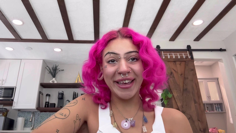 Nali Marie: Nali marie salta la lezione dandoti istruzioni per masturbarti