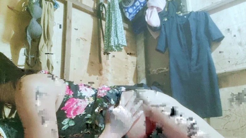 Arramia: Filipina Wife Share Pussy with Her College Friend