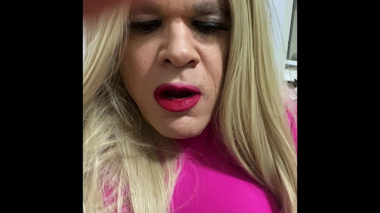 MadisonCD2025: Amatör travesti madison cd fet küçük klitorisinden dildoya boşalıyor ve...