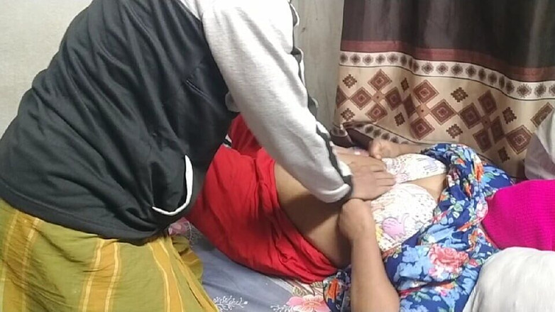 Hot_wife999: Suami adalah istri desa pertama kali romantis adalah malam penuh