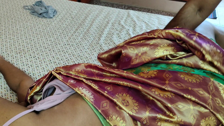 Inba: हॉट रोमांस।