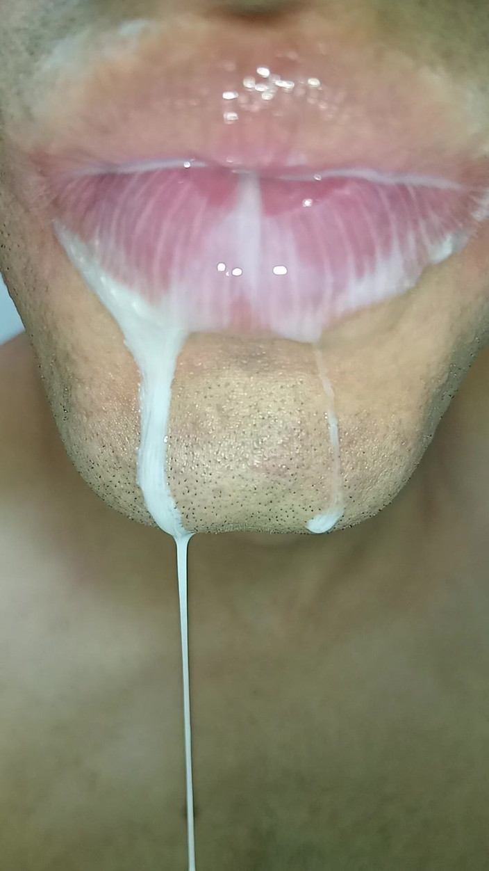 Rey rey: Saya suka pancutan mani dalam mulut saya, lidah panjang lidah,...