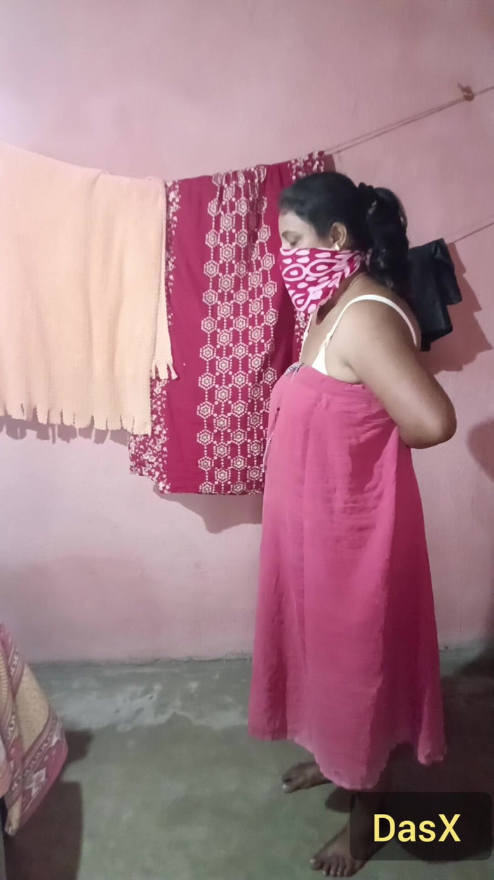 Pakhi0705: Sfw solo menjatuhkan kain sperma