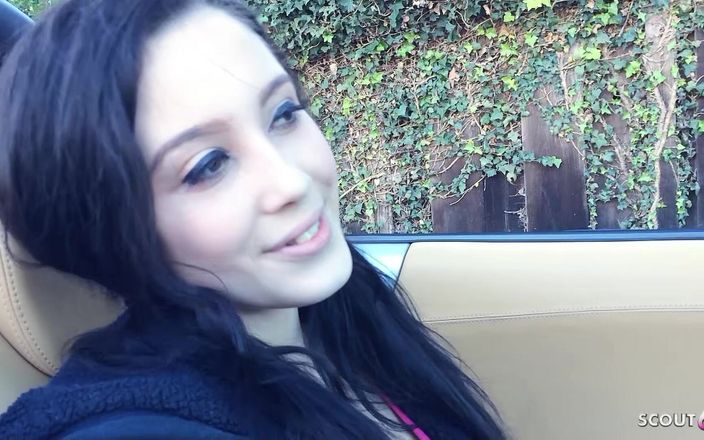 Full porn collection: Tinderdate verleidt geile magere tiener Noelle en neukt haar in...