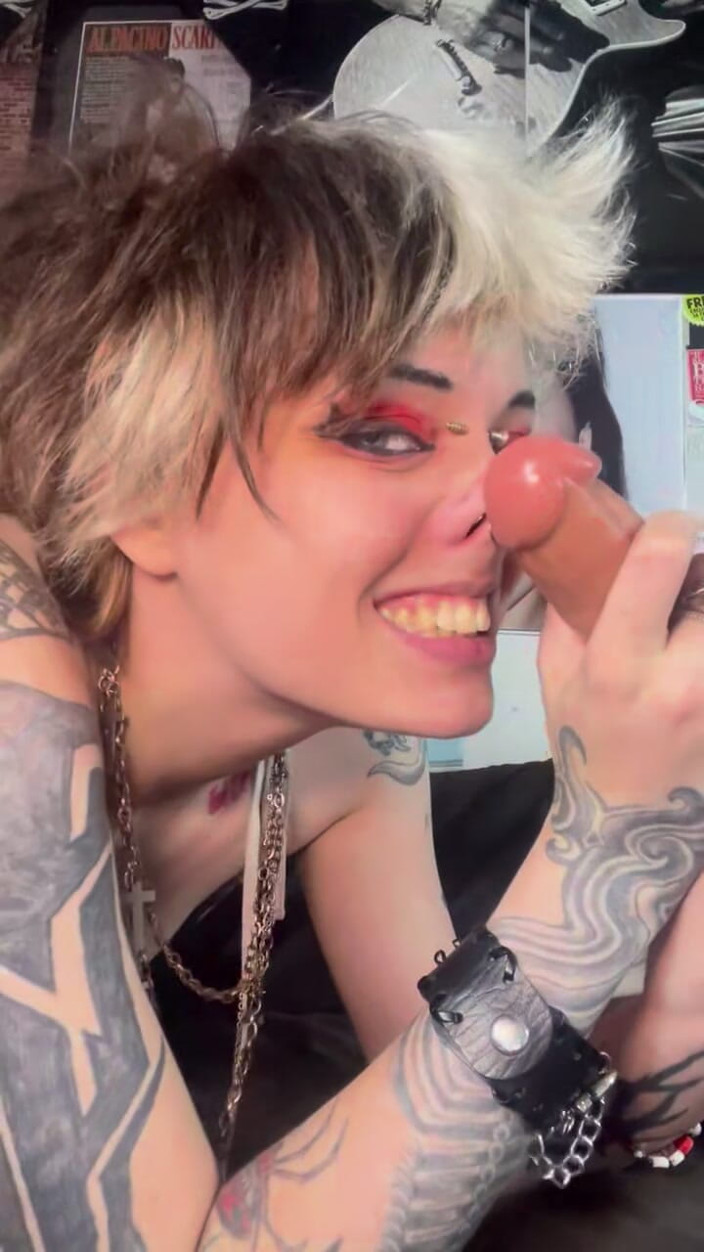 Glitterqueen1999: Nose Fetish Cute Goth Rubs Your Cock All Over Her...