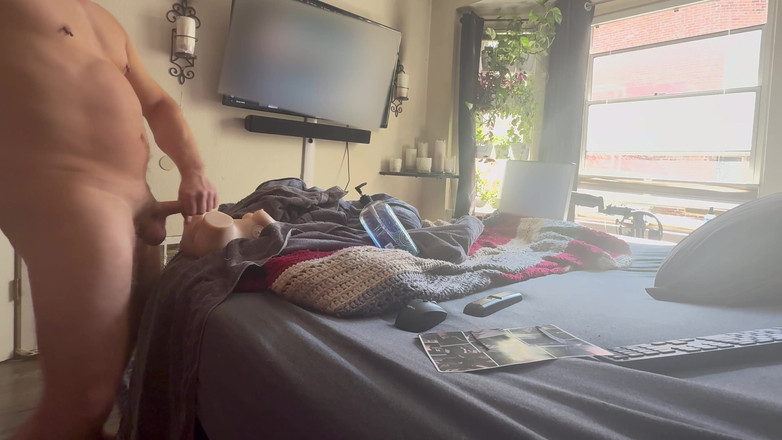 ScottyNaughty69: Đứng với cửa sổ của tôi banh rộng vuốt ve...