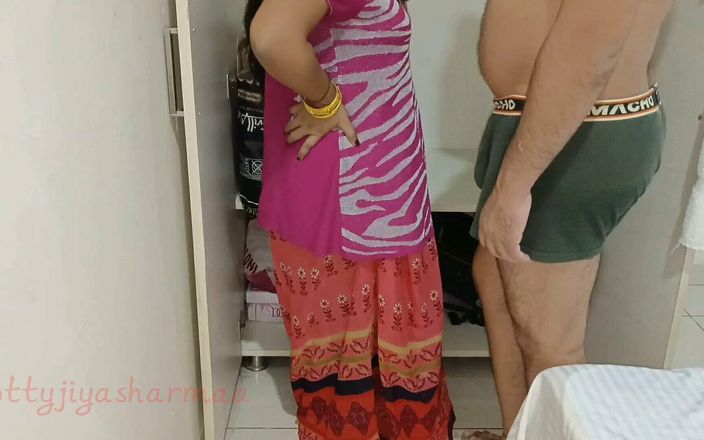 Hotty Jiya Sharmaa: XXX empregada fode em Aalmari em saree rosa