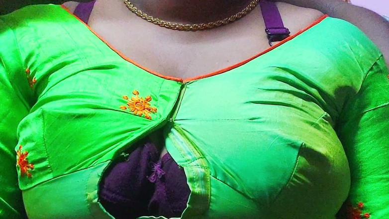 Desi Mohini: الطالبة تتصل بمعلمتها في المنزل وتمارس الجنس معها