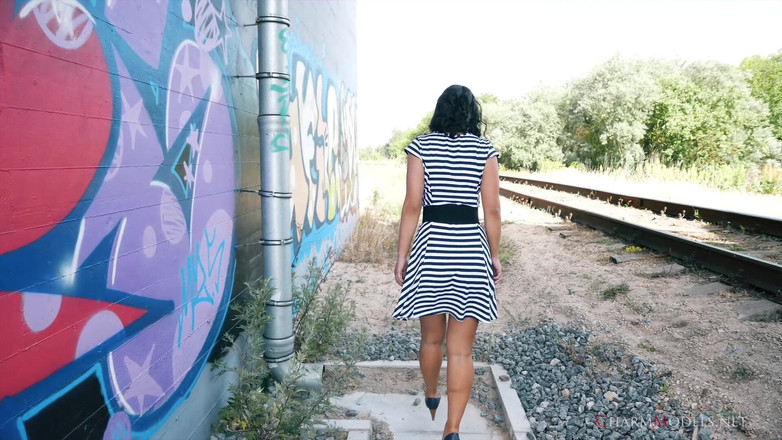 CharmModels: Lola ash glamour video al muro dei graffiti