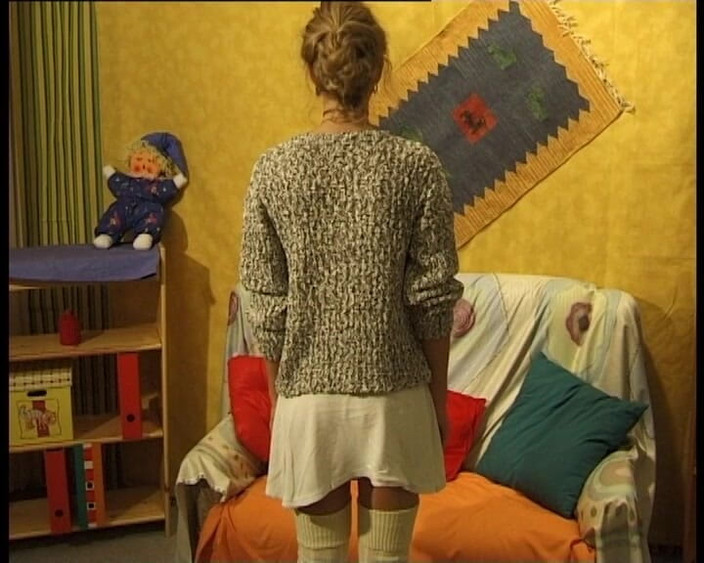 YOUR FIRST PORN: Komm und wichs mit mir - Jaquelin是非、私とジャークオフ - Jaquelin