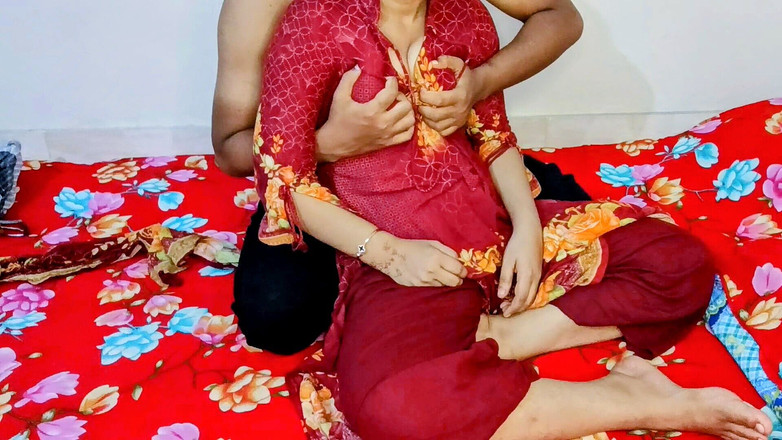 Riya_Moni077: Гаряча бхабі трахалася зі своїм деваром