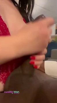 Paola Dbn používá M Y BBC k joi