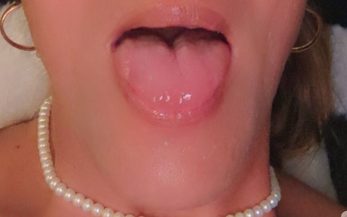 Trin luvs cum: Trinity anal eğlence