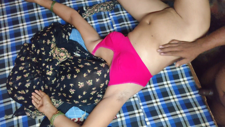 Meenu raj: Desi Indian Stepsister-in-law Enjoys Her Friend in the Village