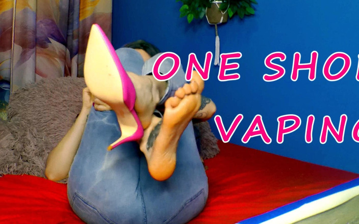 Lady_Angela: Lady Angela One Shoe Vaping