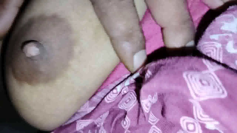 Uttar dinajpur: Горячий индийский сводный брат бхабхи Sonali помогает дрочит