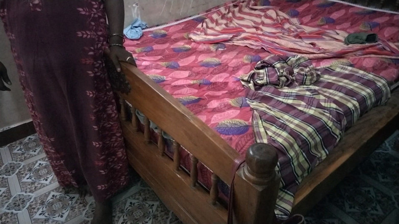 Tamil lesbian: デシ・ビデオ