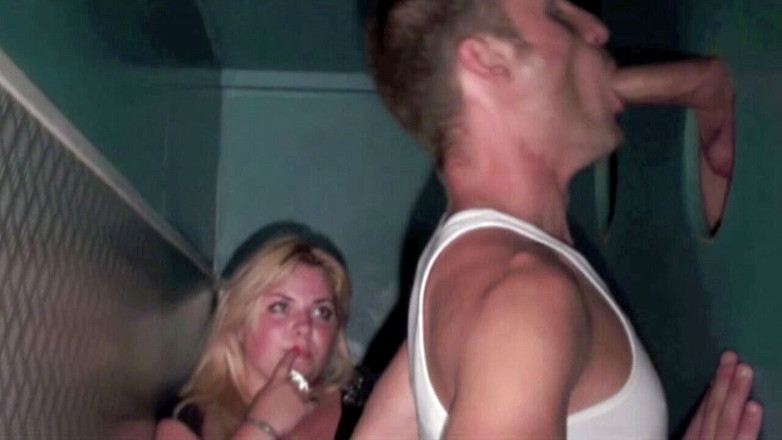 FRENCH PORNSTARS FUCKERS: Homosexual care suge pula direct în hjoles de glorie