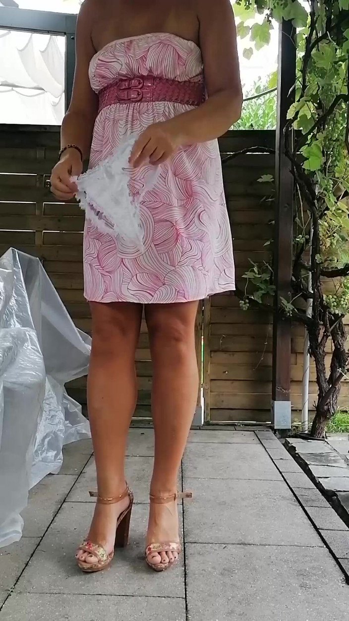 Nelly_Honey: 2 内裤撒尿通过