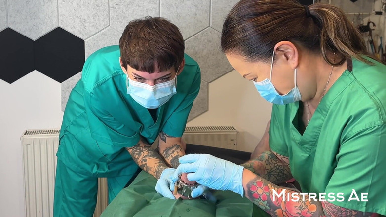 MistressAe: Dvojitá domme Medfet zvuková zkouška a ošetření s Madame Li...