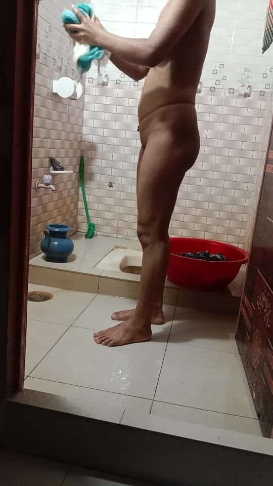 rhdhudhdhd: Desi Girl Taking Shower Time