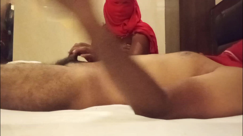 Your Shona: Meine stiefmutter kam in mein zimmer und masturbierte mich (deine shona)