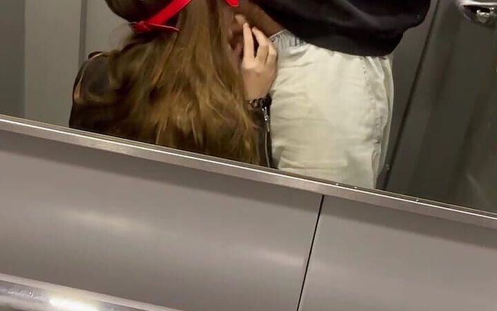 Big lips: Juicy Blowjob From 18 Year Old Cat Girl in Elevator and...