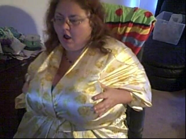 BBW nurse Vicki adventures with friends: Spectacol pe cameră cu mine jucându-mă cu niște baloane