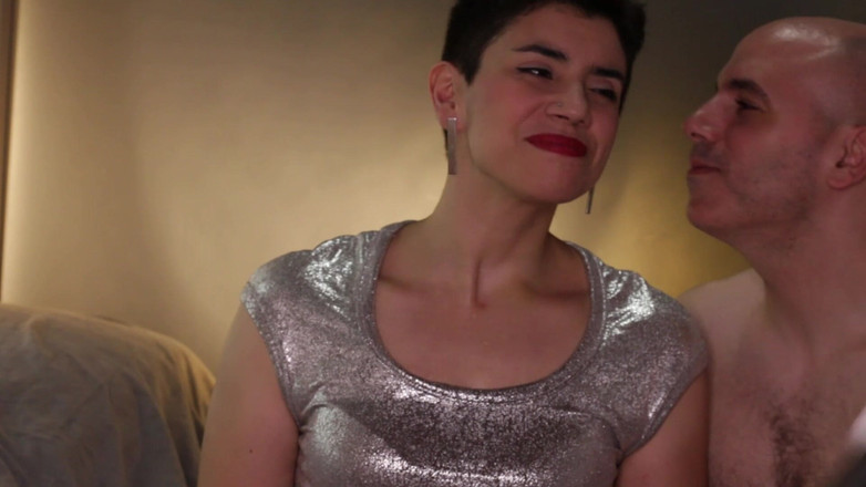 TheArtOfCum: Sperma mondvol druipend op zilveren shirt