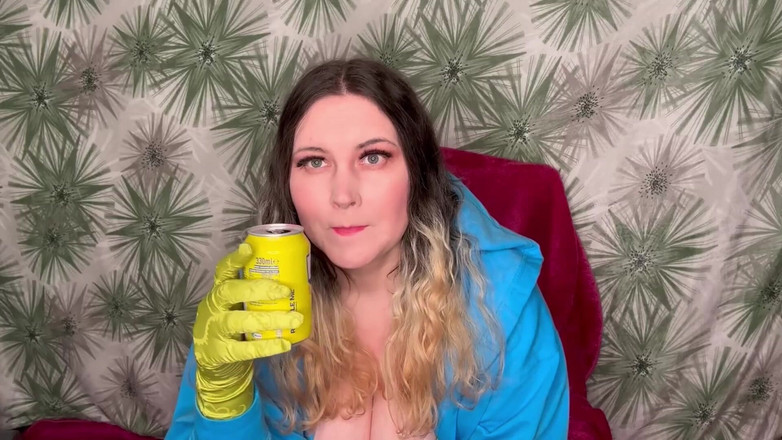 MissFFW: Bbw viene sborrata mentre ha più lattine di bibite