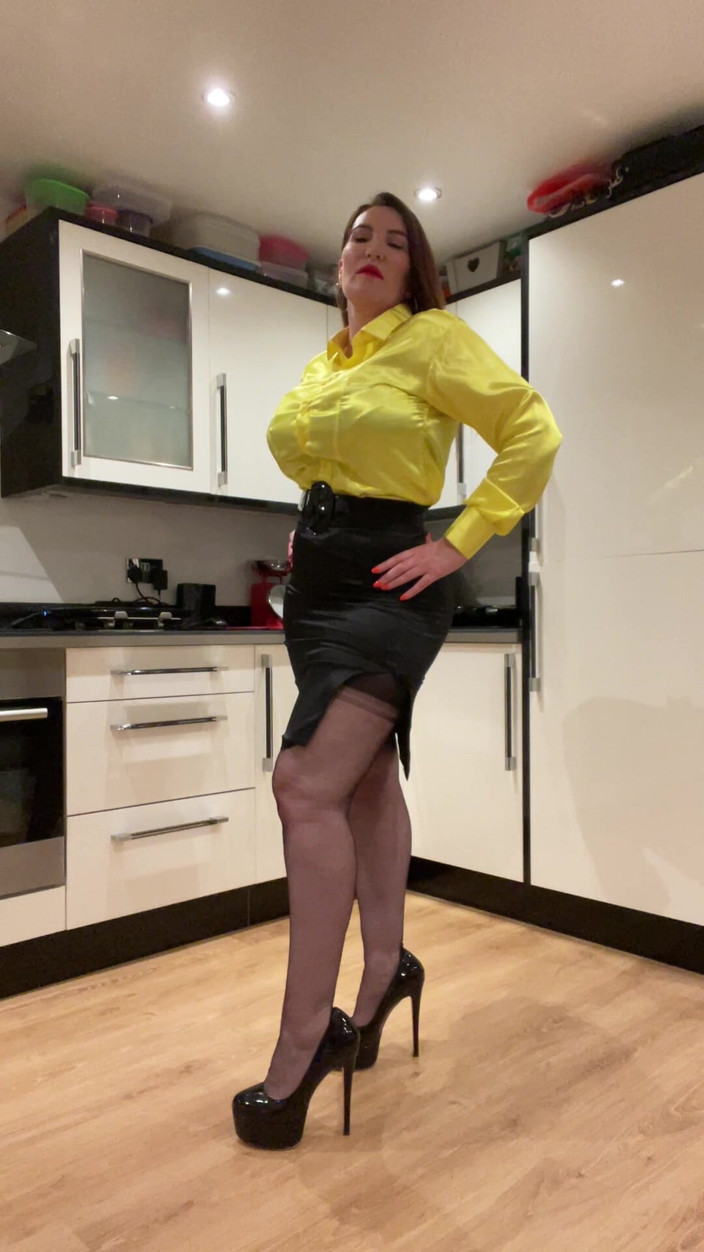 Sophie James: Tease and Denial You Have to Jerk That Silly Little...