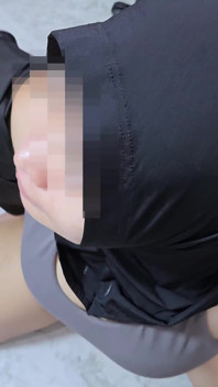 Chica asiática en hijab elige una bolsa de gimnasio equivocada, consolador en su coño y polla en su boca - Minokiiko