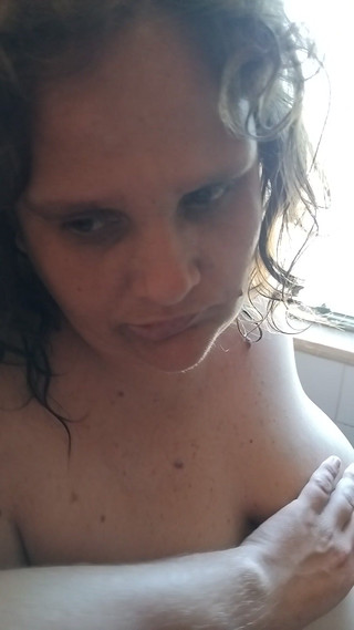 hothouse18xxx: Vid 04 - adegan bak mandi - ibu tiri nyepong kontol, dientot dan...