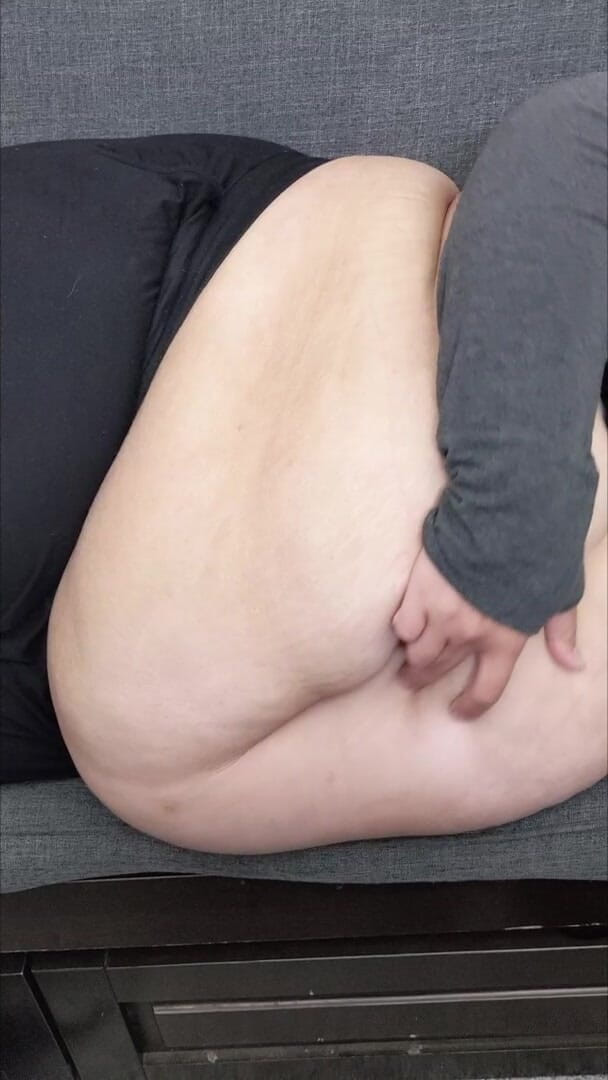 Plump Paradise: Baculatá Hra s rajským břichem zblízka